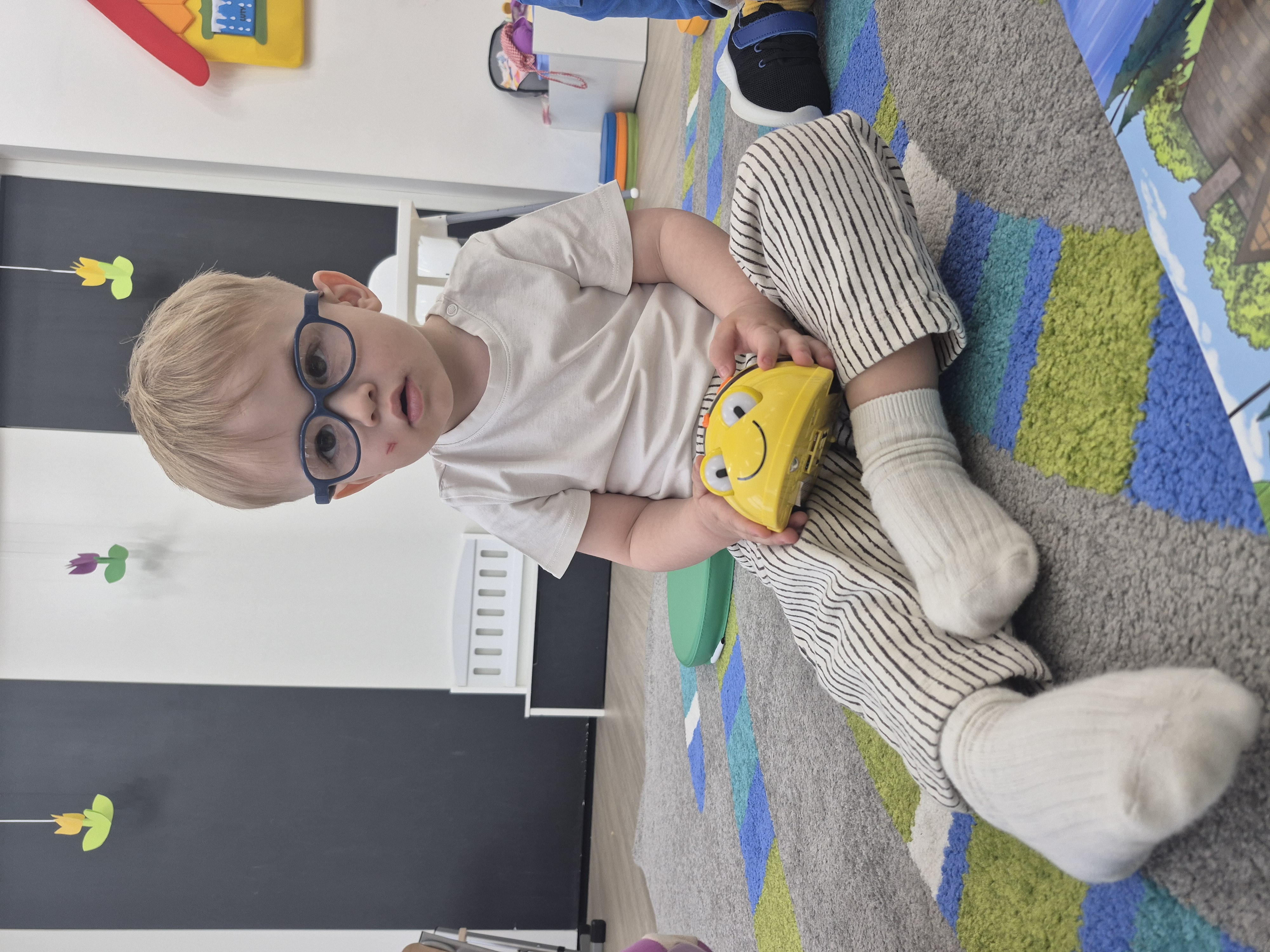 Kodowanie na dywanie🐝