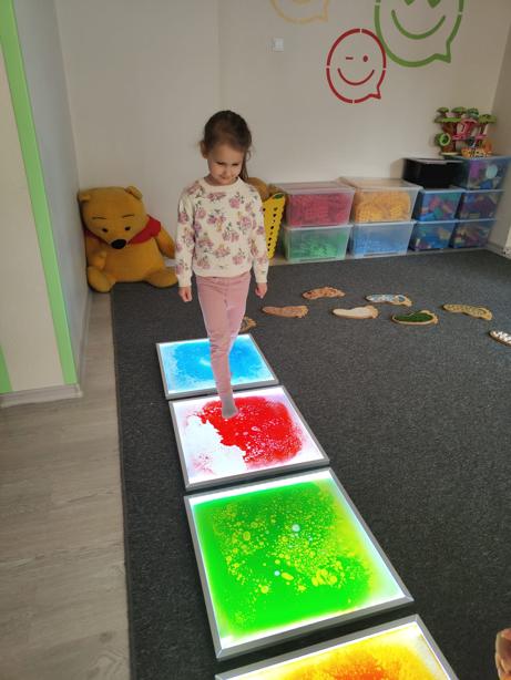 Zabawy sensoryczne w grupie Małych Architektów